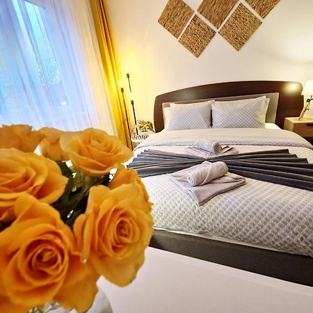 Tusmorez Central Apartment Тиргу-Муреш Екстер'єр фото