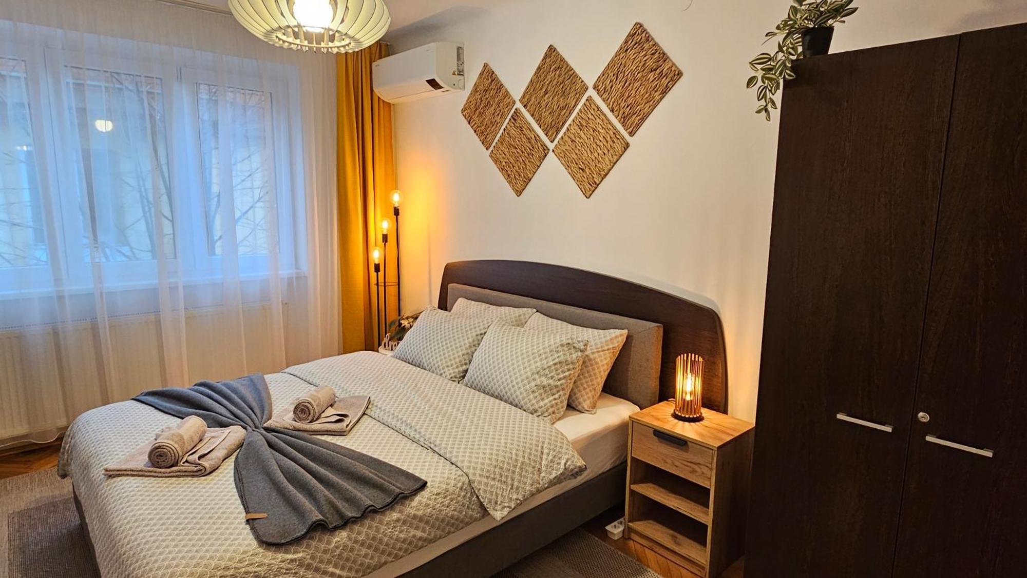 Tusmorez Central Apartment Тиргу-Муреш Екстер'єр фото