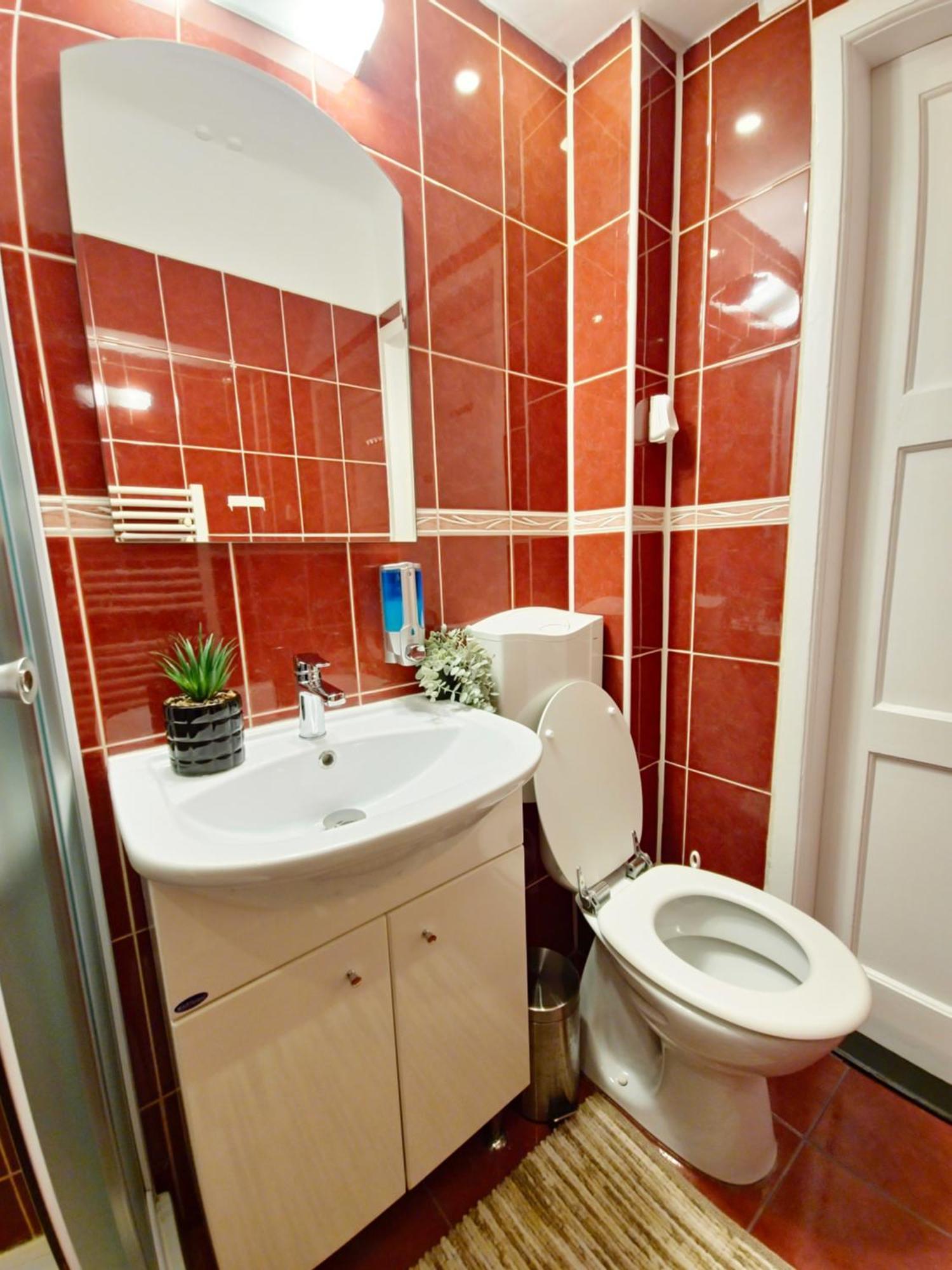 Tusmorez Central Apartment Тиргу-Муреш Екстер'єр фото