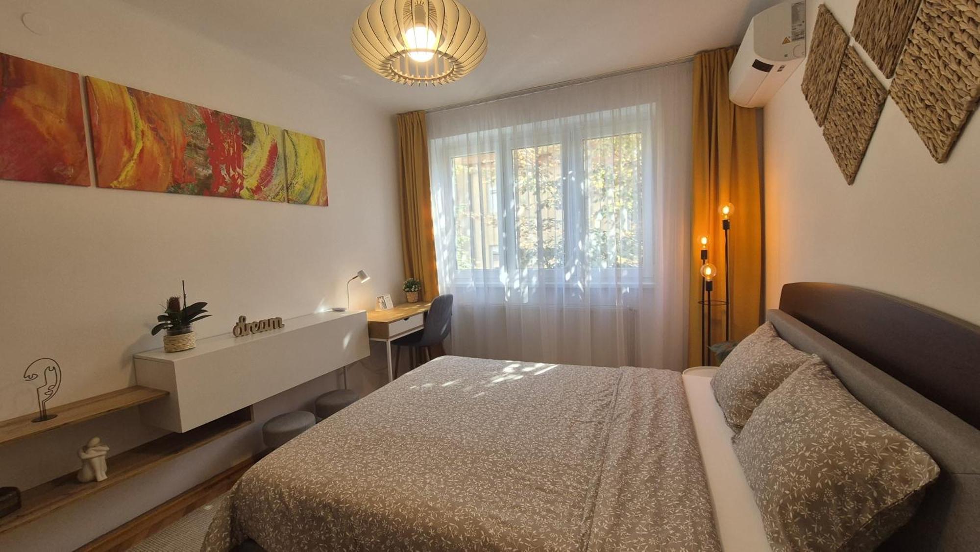 Tusmorez Central Apartment Тиргу-Муреш Екстер'єр фото